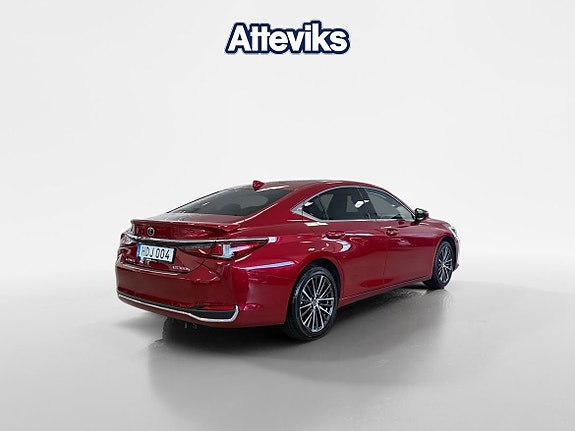 Lexus ES300h 26 of 27