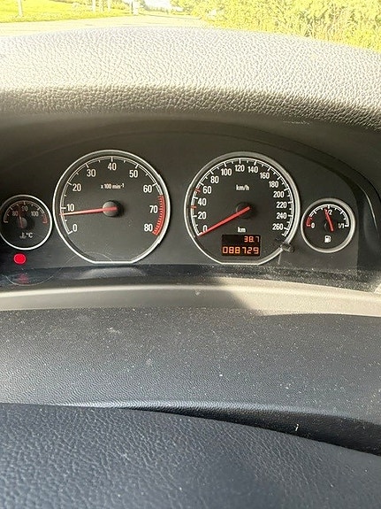 Opel Vectra 5 of 8