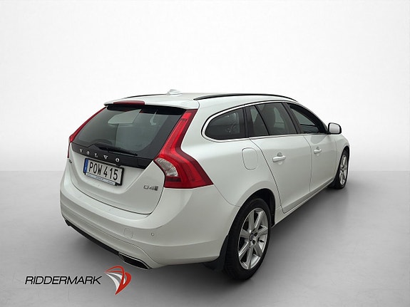 Volvo V60 9 of 30