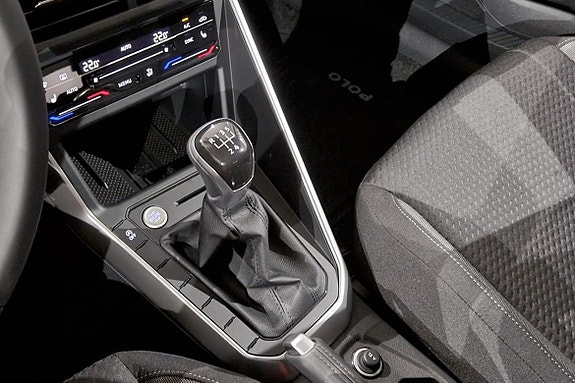 Volkswagen Polo 13 of 15