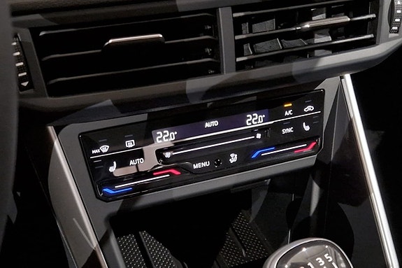 Volkswagen Polo 12 of 15