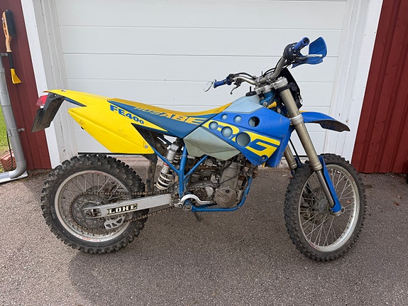 Husaberg FE400 2 of 8