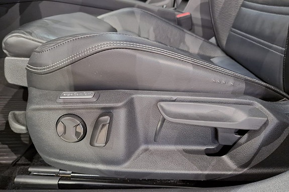 Volkswagen Passat 8 of 17