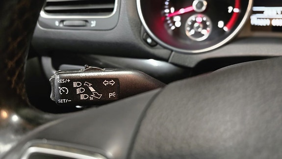 Volkswagen Golf VI 27 of 28