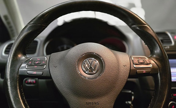 Volkswagen Golf VI 26 of 28