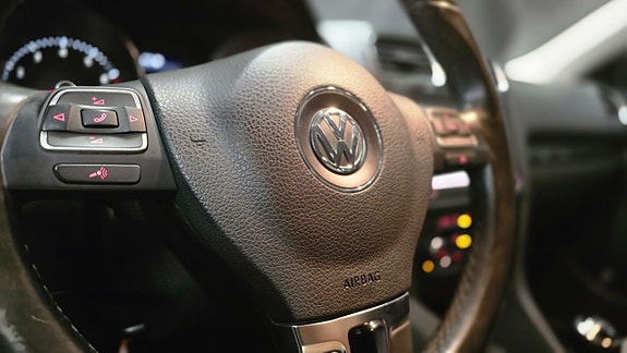 Volkswagen Golf VI 25 of 28