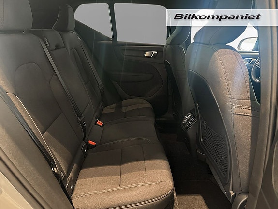 Volvo XC40 15 of 25