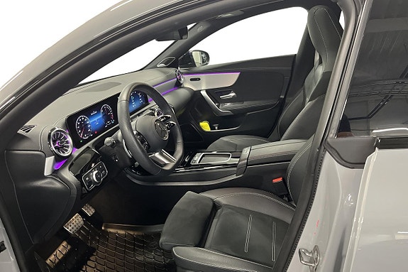 Mercedes-Benz CLA250 e 8 of 17