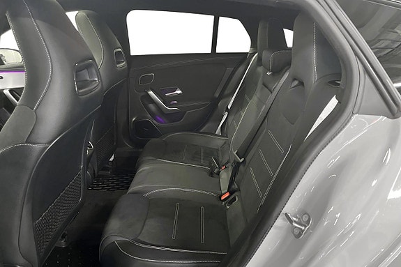Mercedes-Benz CLA250 e 10 of 17