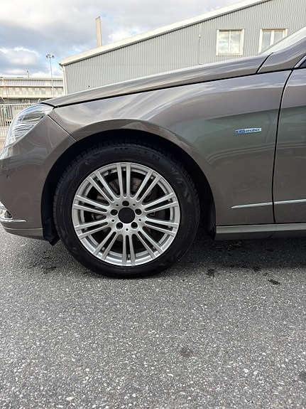 Mercedes-Benz E350 6 of 6