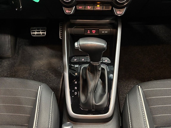 Kia Rio 11 of 26