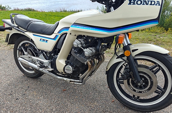 Honda CBX SC06 2 of 6