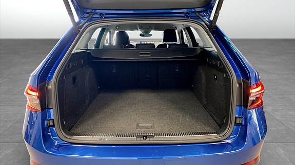 Skoda Superb 12 of 16