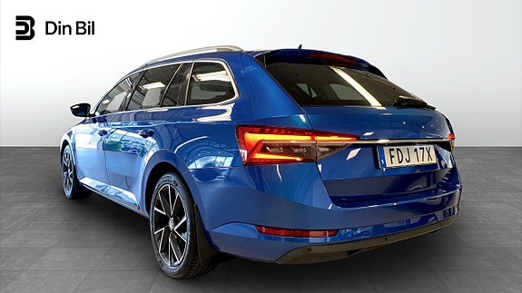 Skoda Superb 3 of 16