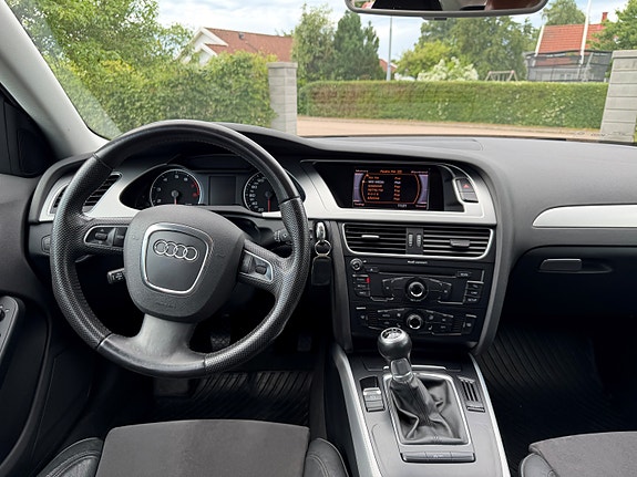 Audi A4 6 of 9