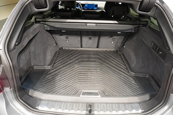 BMW 320d 11 of 12