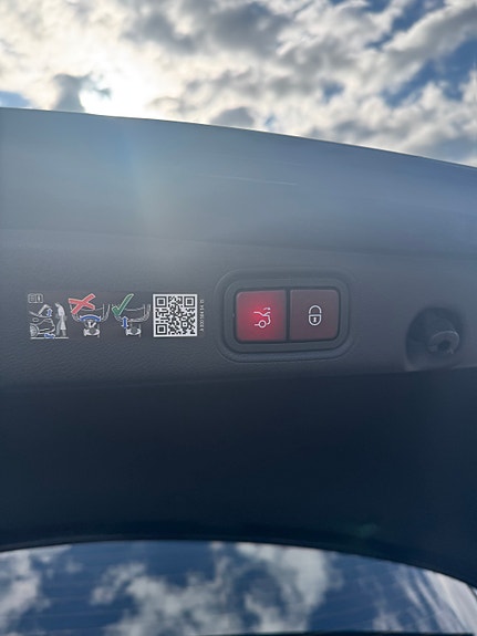 Mercedes-Benz E220 d 14 of 17