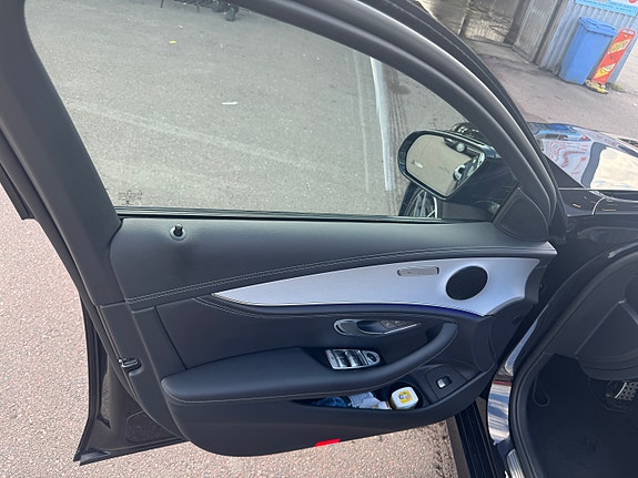 Mercedes-Benz E220 d 13 of 17