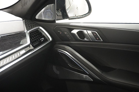 BMW X6 28 of 28