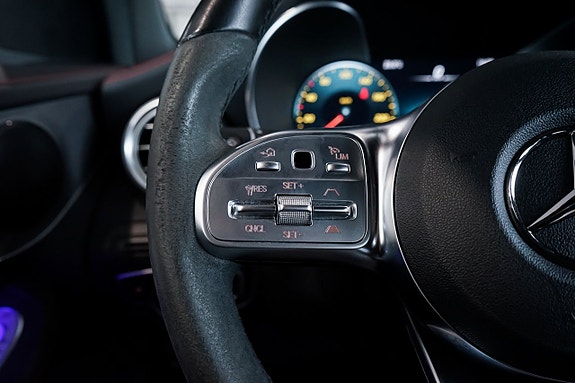Mercedes-Benz GLC220 d 28 of 30