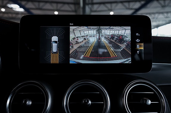 Mercedes-Benz GLC220 d 25 of 30