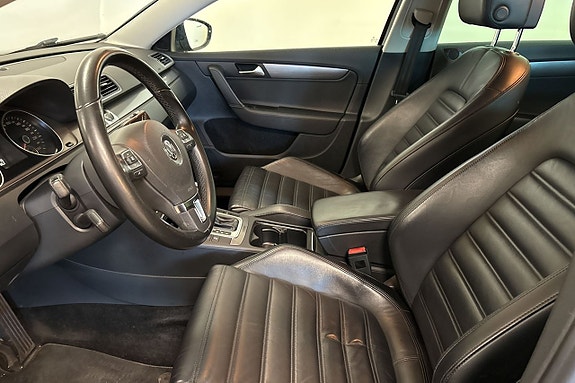 Volkswagen Passat 12 of 22