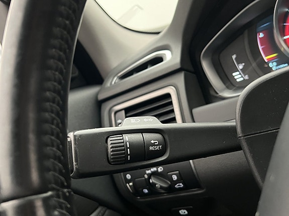 Volvo XC70 23 of 30