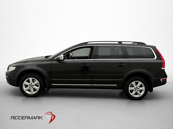 Volvo XC70 2 of 30