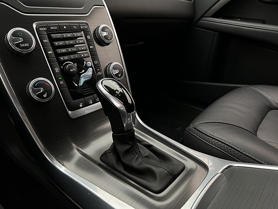 Volvo XC70 21 of 30