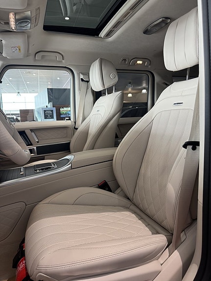 Mercedes-Benz G63 13 of 19