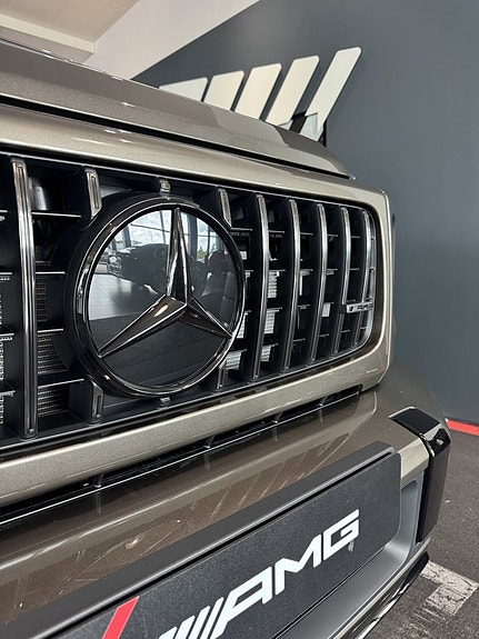 Mercedes-Benz G63 9 of 19