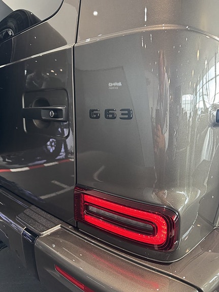 Mercedes-Benz G63 4 of 19