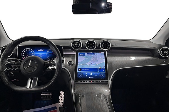 Mercedes-Benz GLC300 e 9 of 18