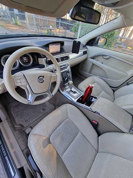 Volvo V70 4 of 7