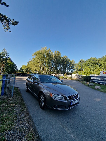 Volvo V70 7 of 7