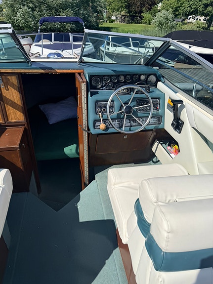 Jättefin Searay Monaco 210 4 of 7