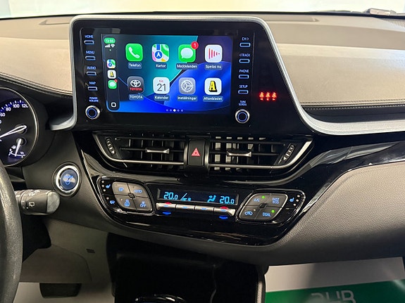 Toyota C-HR 14 of 21