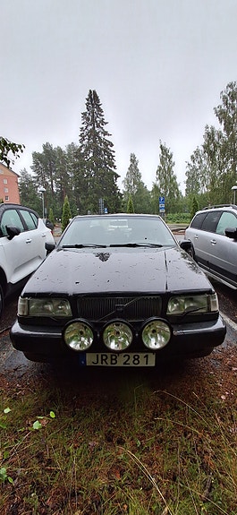 Volvo 850 2 of 4