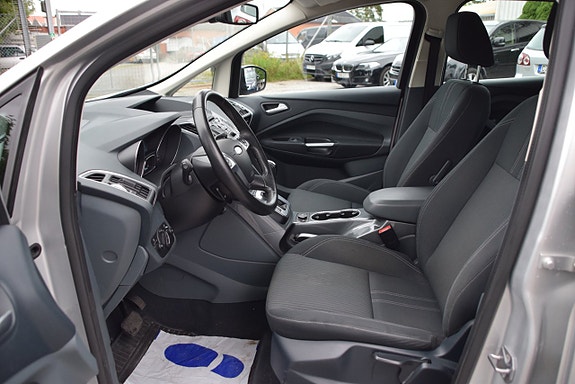 Ford C-Max 8 of 20