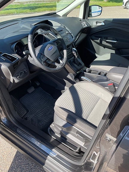 Ford C-Max 7 of 8