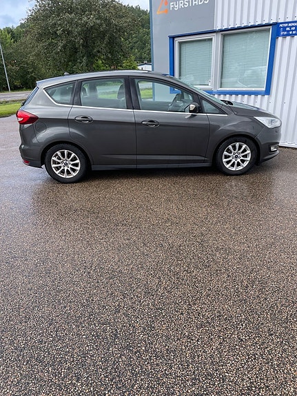 Ford C-Max 5 of 8