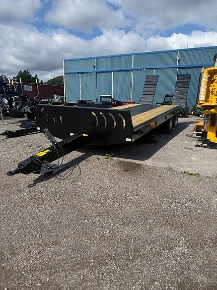 Robus RT16 maskintrailer