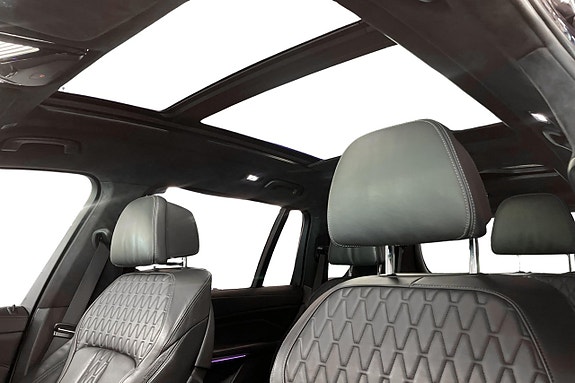BMW X7 26 of 30