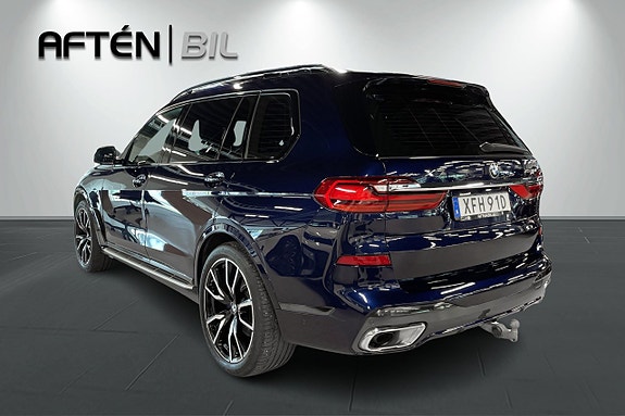 BMW X7 8 of 30