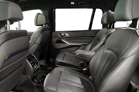BMW X7 16 of 30