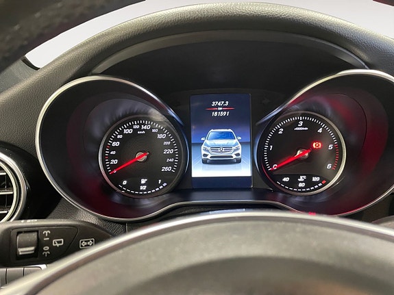 Mercedes-Benz GLC220 d 11 of 24