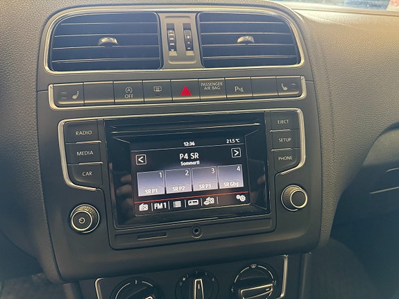 Volkswagen Polo 13 of 17