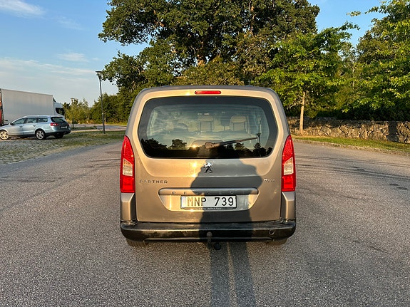 Peugeot Partner Tepee 4 of 12