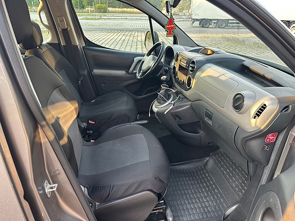 Peugeot Partner Tepee 8 of 12