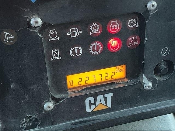 CAT D6T XL 7 of 24